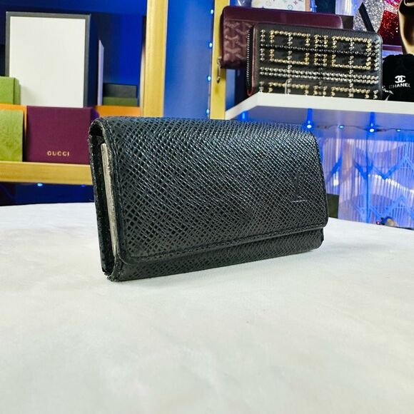 LOUIS VUITTON Gray Black Leather Tri-fold Key Holder Case Wallet - Picture 4 of 10